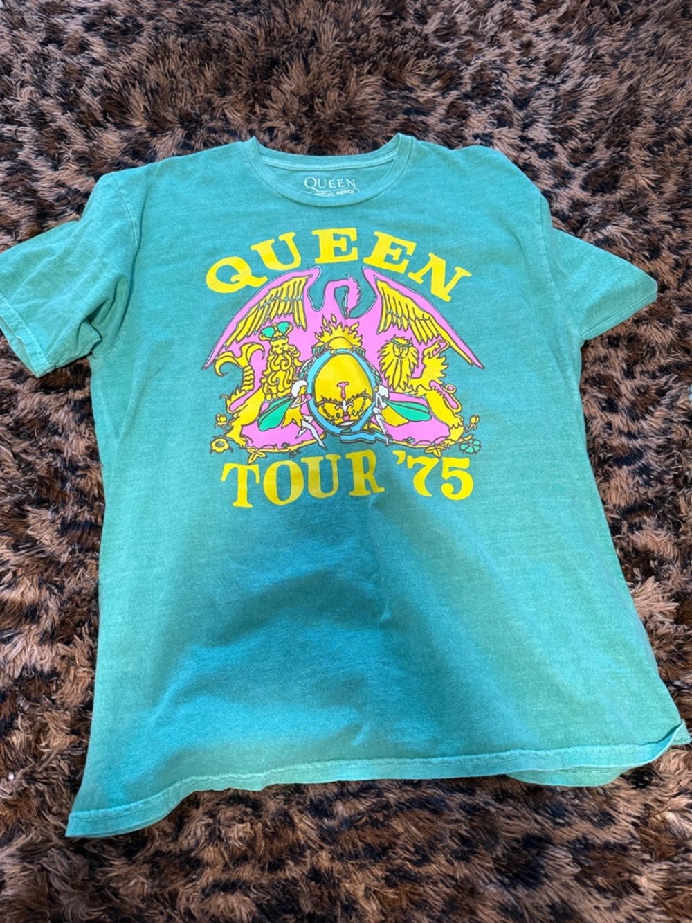 Queen Tour '75 Teal Graphic Short Sleeve Tee